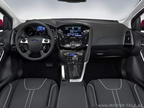 Ford-focus-2011-1280x960-wallpaper-1b