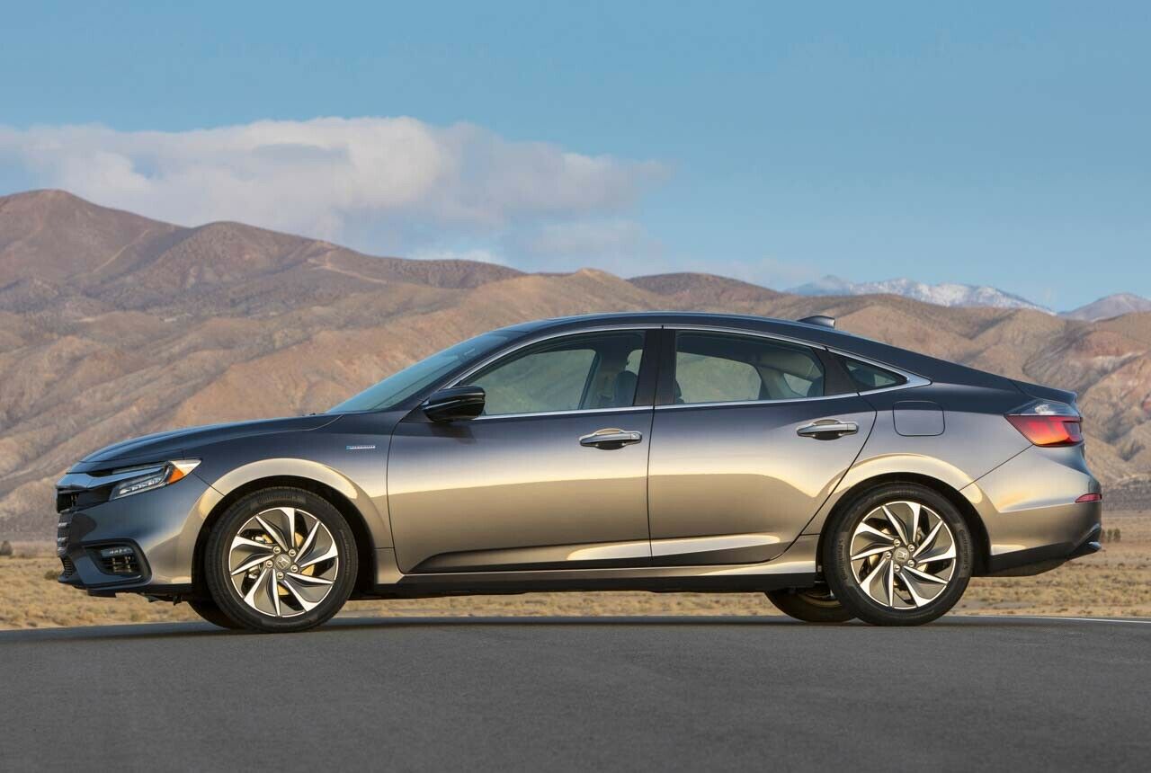 Wie beim Honda Civic: Der Radstand des Insight misst 2,70 Meter