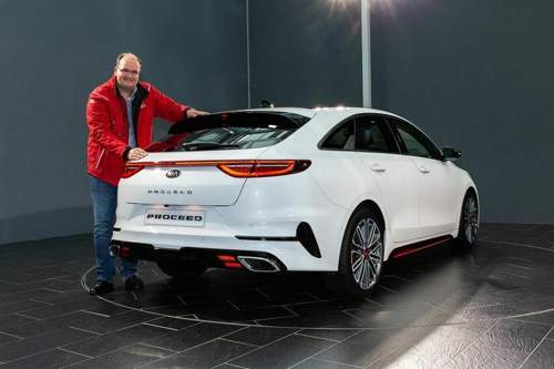 Kia-proceed-gt-fotoshowbig-99bb7f8e-1187885