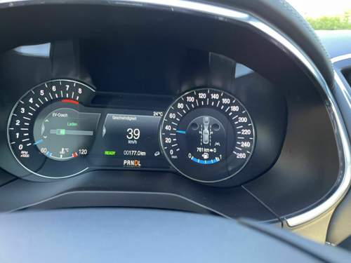 Cockpit1