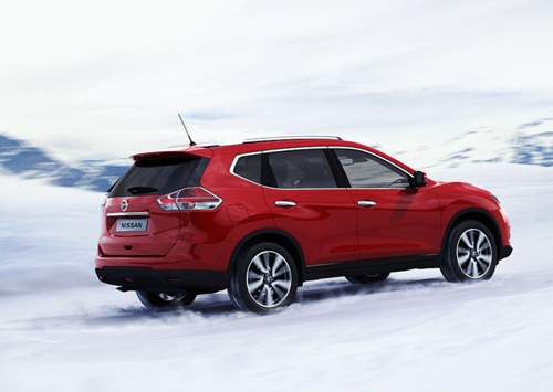 Der X-Trail wird leichter. Die Heckklappe aus Kunststoff spart 7 Kilogramm