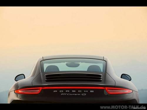 2013-porsche-911-carrera-4s-10-1024x768