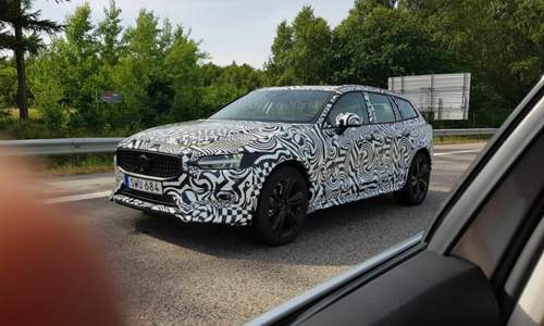 Volvo-v60-cross-country-2019-01