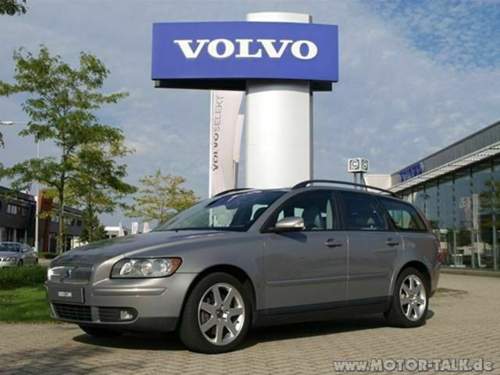 Volvo-v50-stationwagen-benzine-grijs-001-18578273-medium