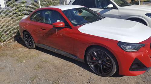 230i