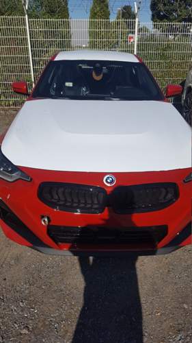 230i