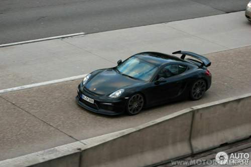 Porsche981caymangt4c659104012015201615-1-1