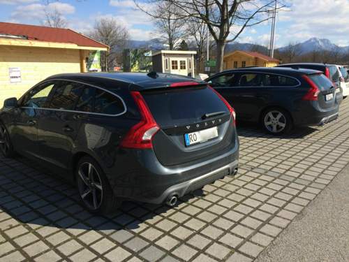 V60 Treff vorm Baumarkt