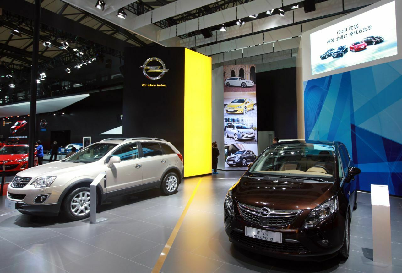 Opel-Stand auf der Shanghai Auto Show 2013: Ein Jahr später beendete Opel den Verkauf seiner Fahrzeuge in China