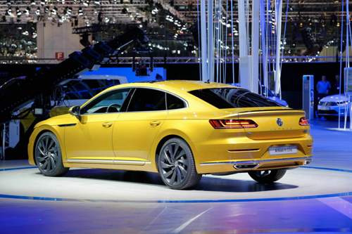 Erste Bilder aus Genf: Der VW Arteon am Vorabend der Automesse