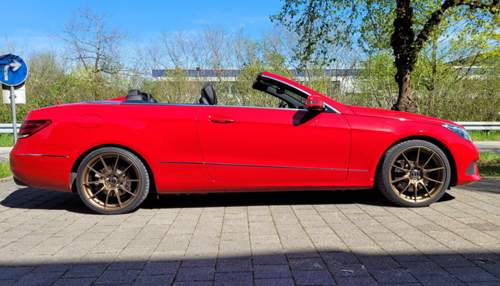 E400 Cabrio mit Motec MCR2 Ultralight