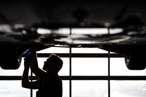 Aus Gründen der Gewährleistung lehnen manche Werkstätten den Einbau von selbst gekauften Ersatzteilen ab