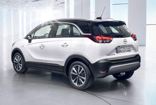 Am Heck ähnelt der Opel Crossland am meisten einem echten SUV, der Unterfahrschutz ist jedoch nur Zierrat