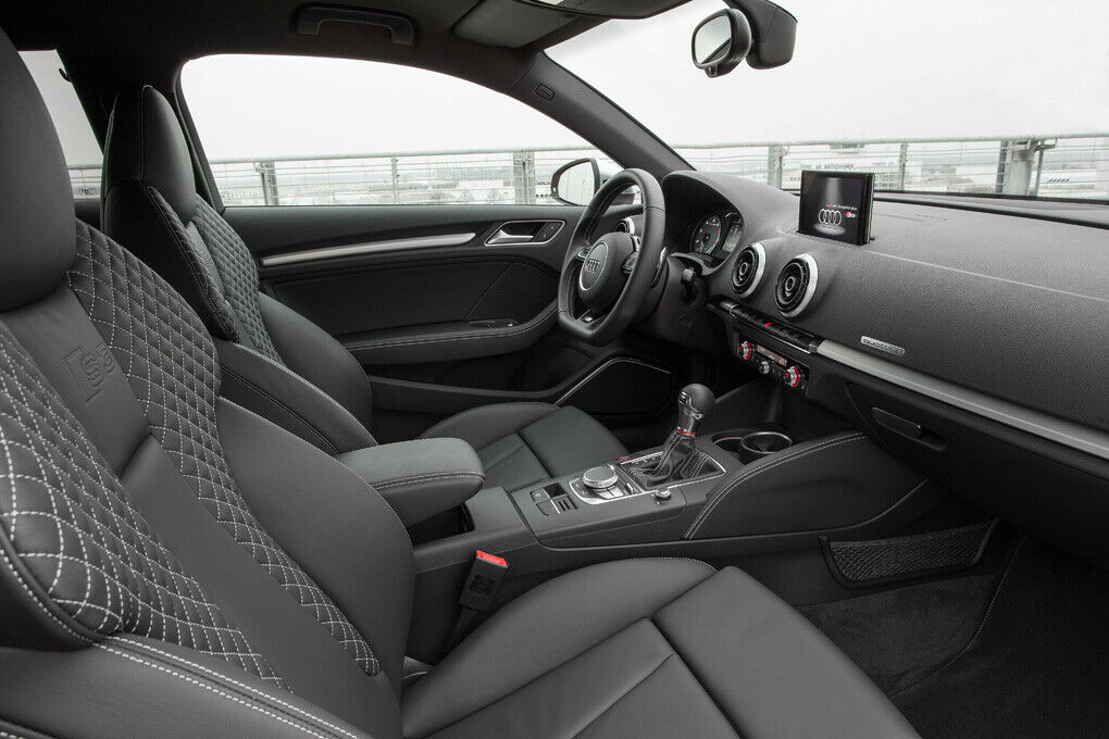 Feine Sportsitze mit noch feinerem Leder im Audi S3