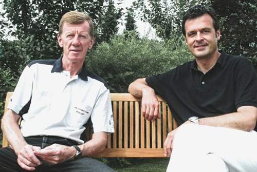 Ralf Schütze 2007 mit Walter Röhrl in Sankt Englmar