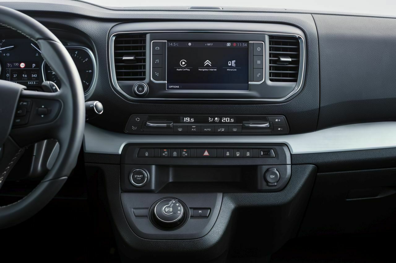Cockpit: Das Infotainment lässt sich sogar besser bedienen als das in vielen aktuellen PSA-Pkw