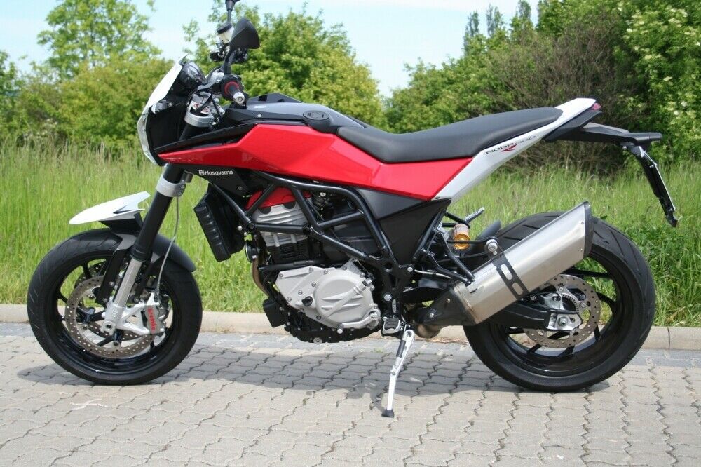 nuda29051203