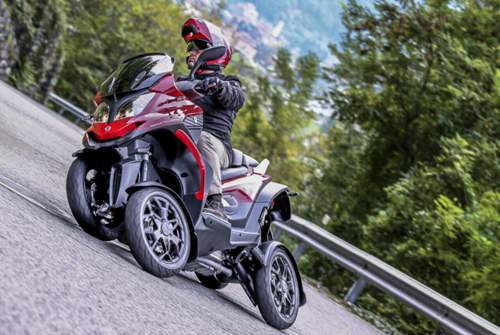 Der Quadro4 gehört in die Fahrzeugkategorie L5e – und damit zu den dreirädrigen Kraftfahrzeugen
