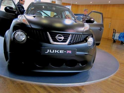 Nissan Juke-R Front