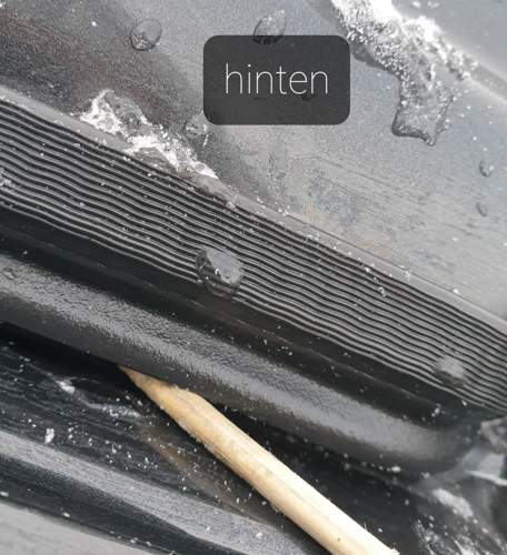 Hinten