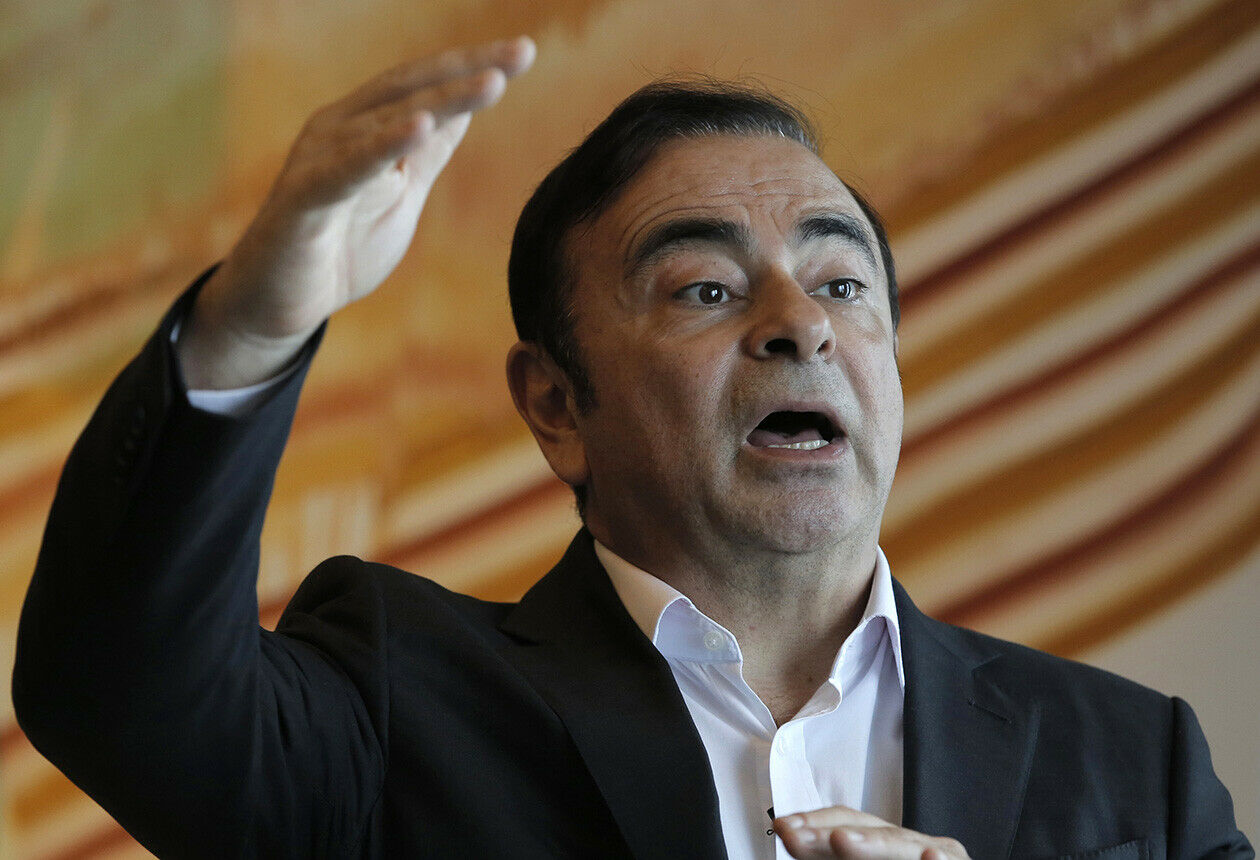 Der Renault-Nissan-Chef Carlos Ghosn muss seinen Posten als Vorsitzender des Verwaltungsrats bei Nissan räumen