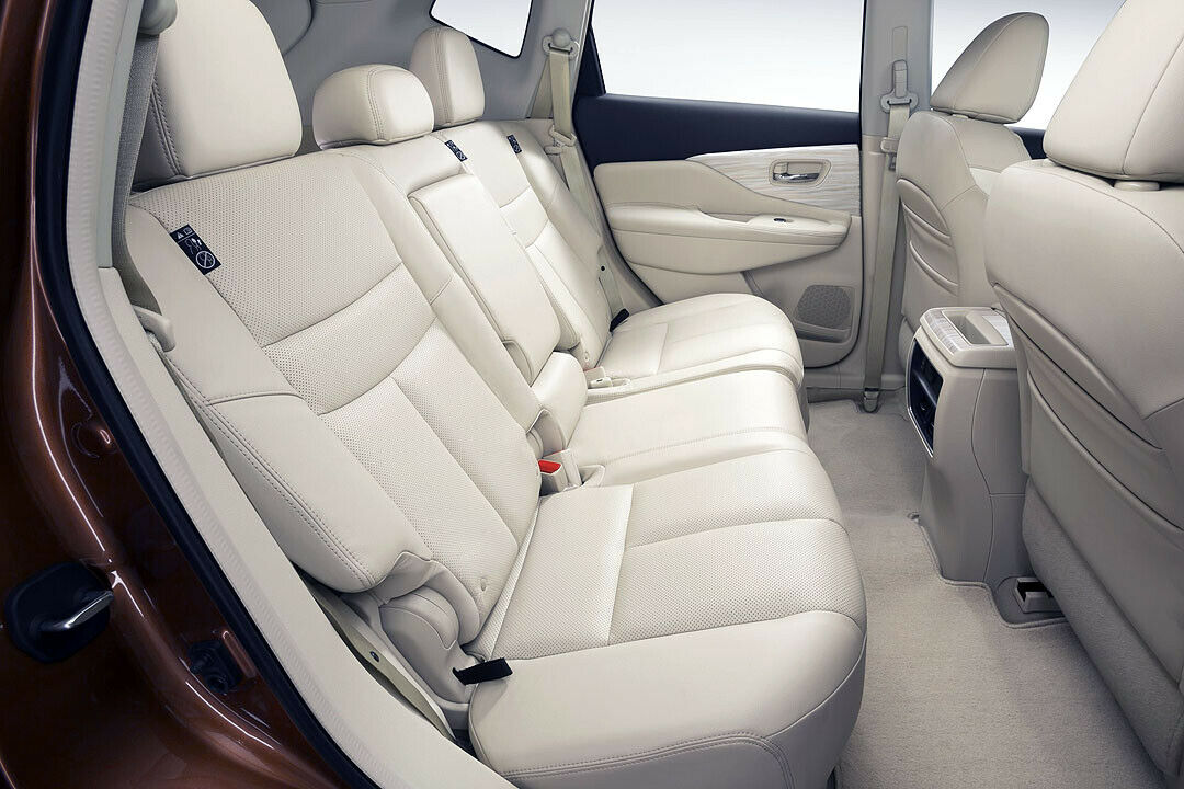 Viel Platz auf den Rücksitzen: Nissan Murano 2015