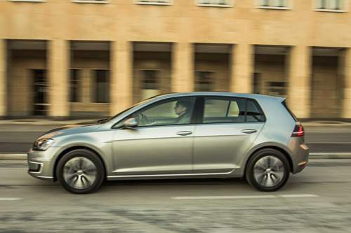 Der E-Golf von VW soll bis zu 190 Kilometer rein elektrisch fahren