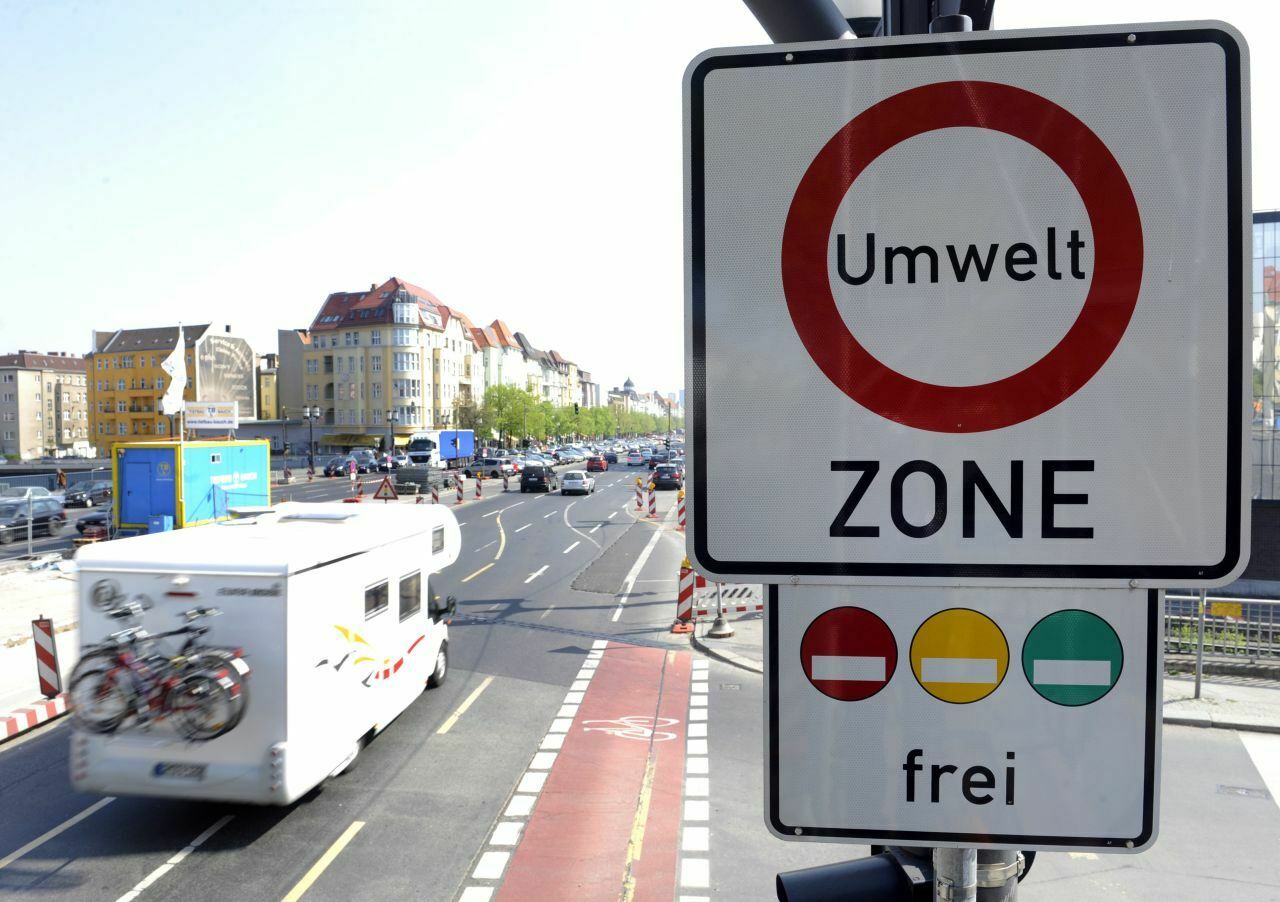 Wer bis jetzt noch keinen Rußfilter in seinen alten Diesel eingebaut hat, muss vermutlich nicht in die Umweltzone - etwa 2 Millionen Fahrzeuge kommen dafür laut ZDK noch in Frage