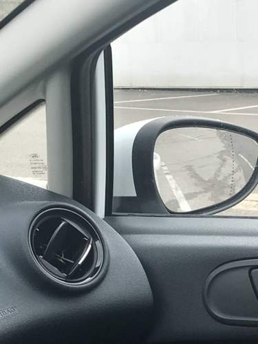 Auto sieht gerade aus
