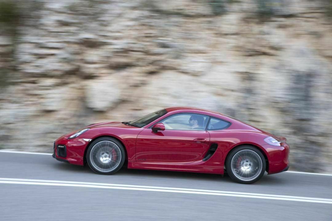 Mit dem geliehenen Porsche ins Ausland - das sollte man nur mit Erlaubnis tun