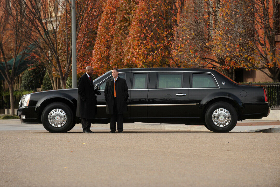 Der Secret Service wartet vor Obamas "Cadillac One". Was genau unter dem Blech steckt, wird nicht verraten.