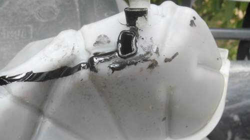 Überlauf Wasserbehälter