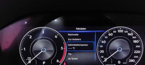 Digital Cockpit Suche Öltemperatur Anzei