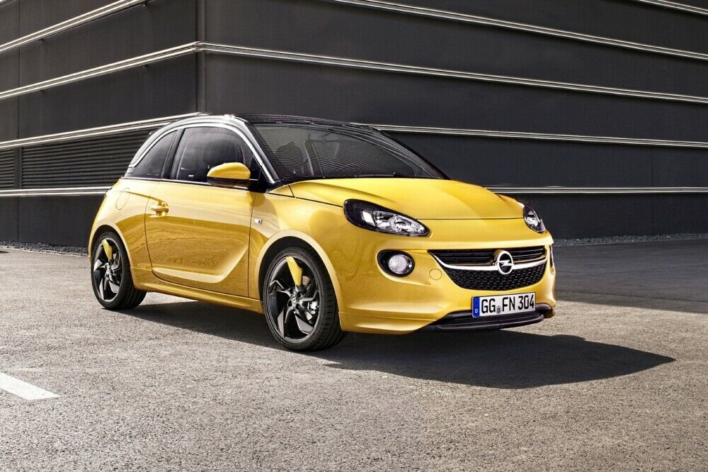 Opel Adam Cabrio mit großem Stoffdach (hier nur eine Computermontage)