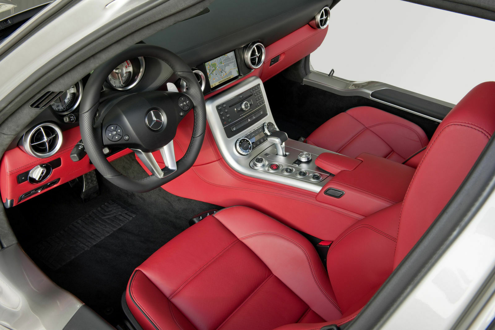 Offizieller Bericht vom SLS AMG