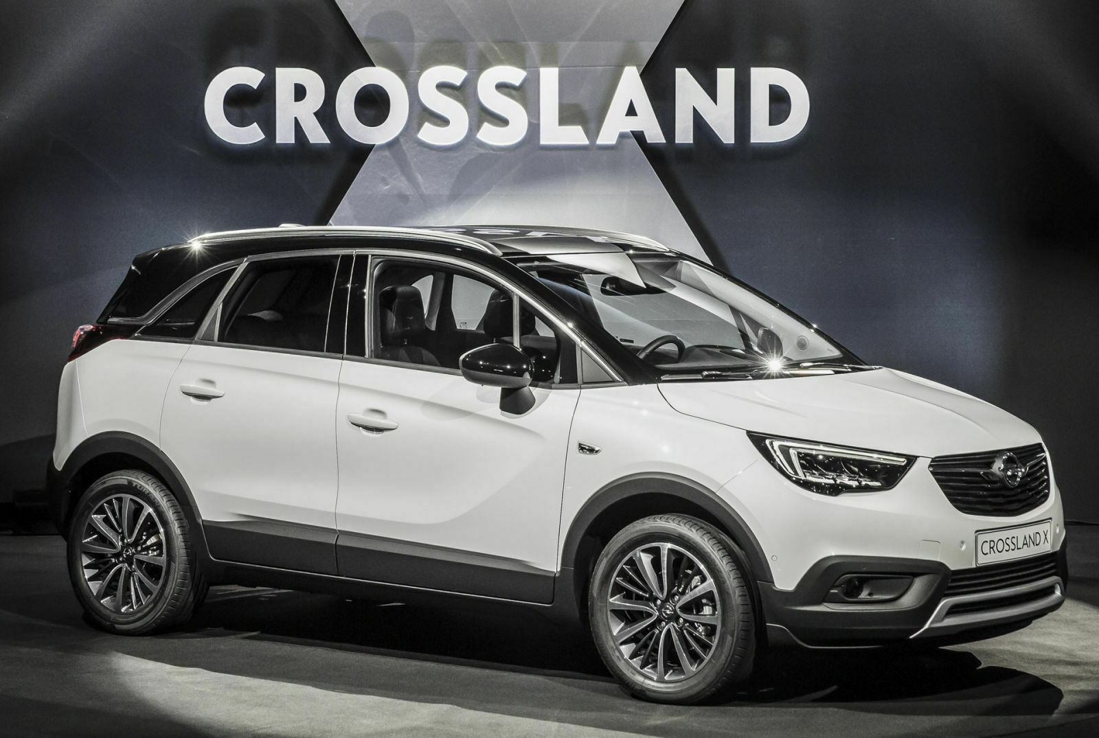 Sieht größer aus, als er wirklich ist. Der Crossland X soll die Lücke füllen, die der Meriva hinterlassen hat