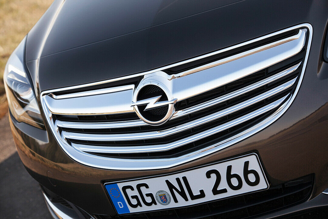 Der neue Grill des Opel Insignia