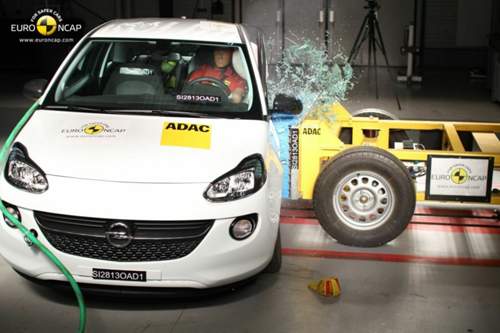 In der kleinsten Klasse sind vier Sterne der neue Standard: Opel Adam