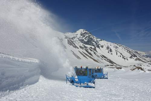 700.000 Kubikmeter Schnee haben die Fahrzeuge dieses Jahr aus dem Weg geschafft