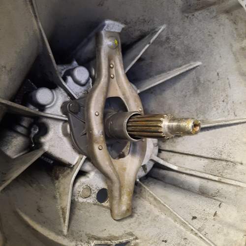 R28