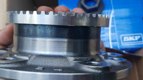 Neue Radnabe SKF, Omega b2 VA