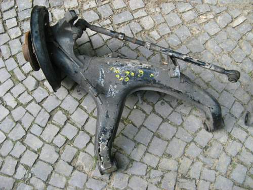 HA-Schwinge mit Stützstrebe