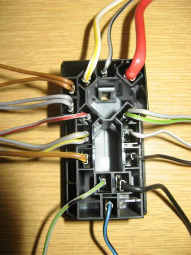 Belegung Lichtschalter Stecker
