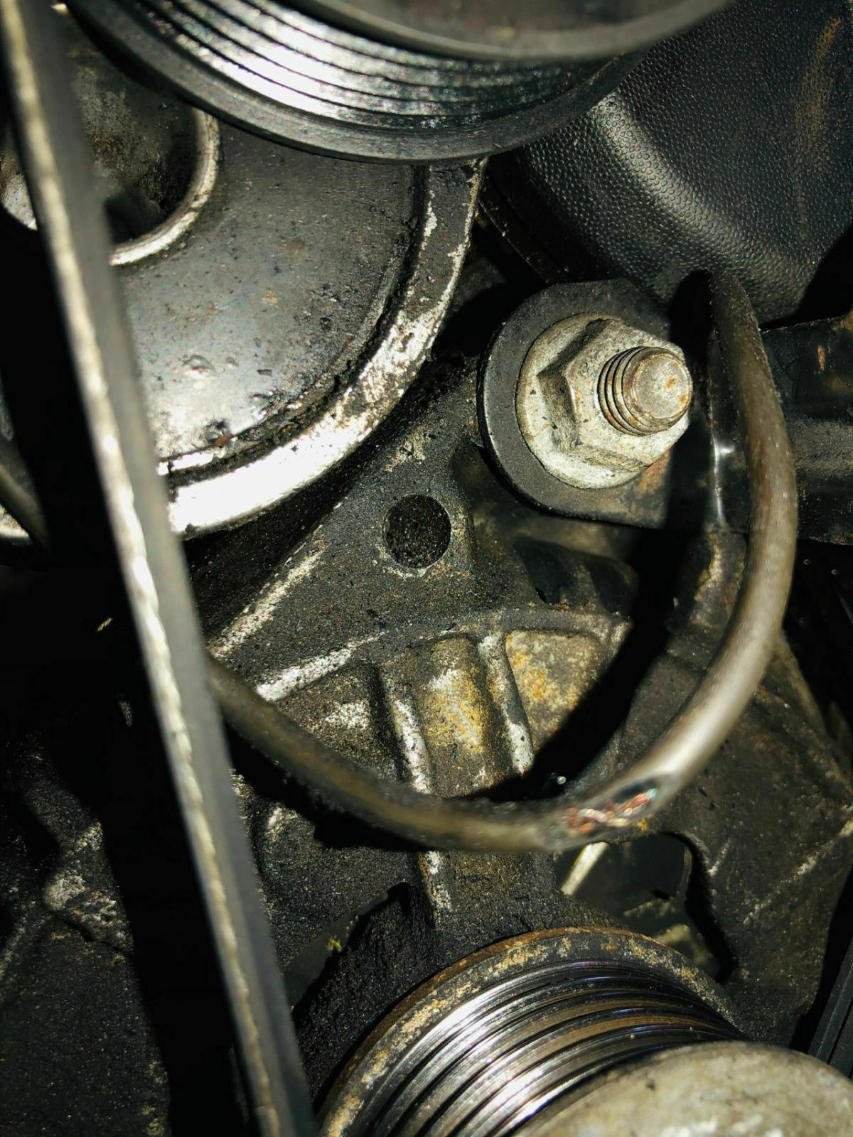 Omega B - X25XE - Losen Schlauch im Motorraum gefunden?