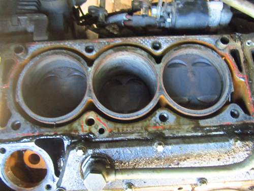 Motor bank hinten