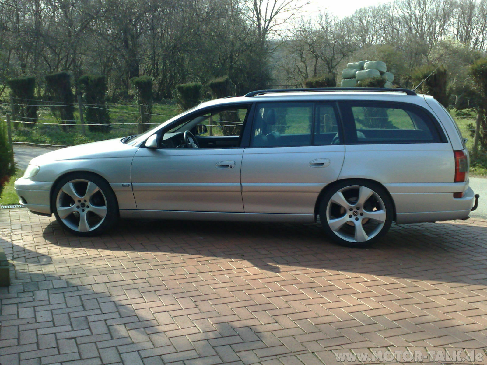 Omega B Caravan 2,5 DTI Facelift Baujahr 2002 mit 20"?