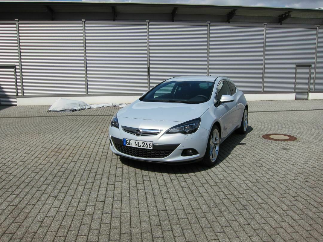 Opel Astra GTC