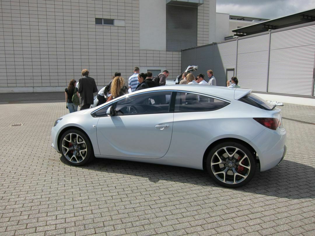 Opel Astra GTC: Preview in Rüsselsheim
