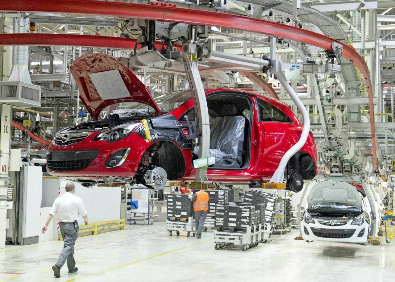 Opel-Produktion in Eisenach: Die deutsche GM-Tochter sieht sich auf Kurs. Die Rückrufe in den USA verhagelten GM dagegen die Quartalsbilanz