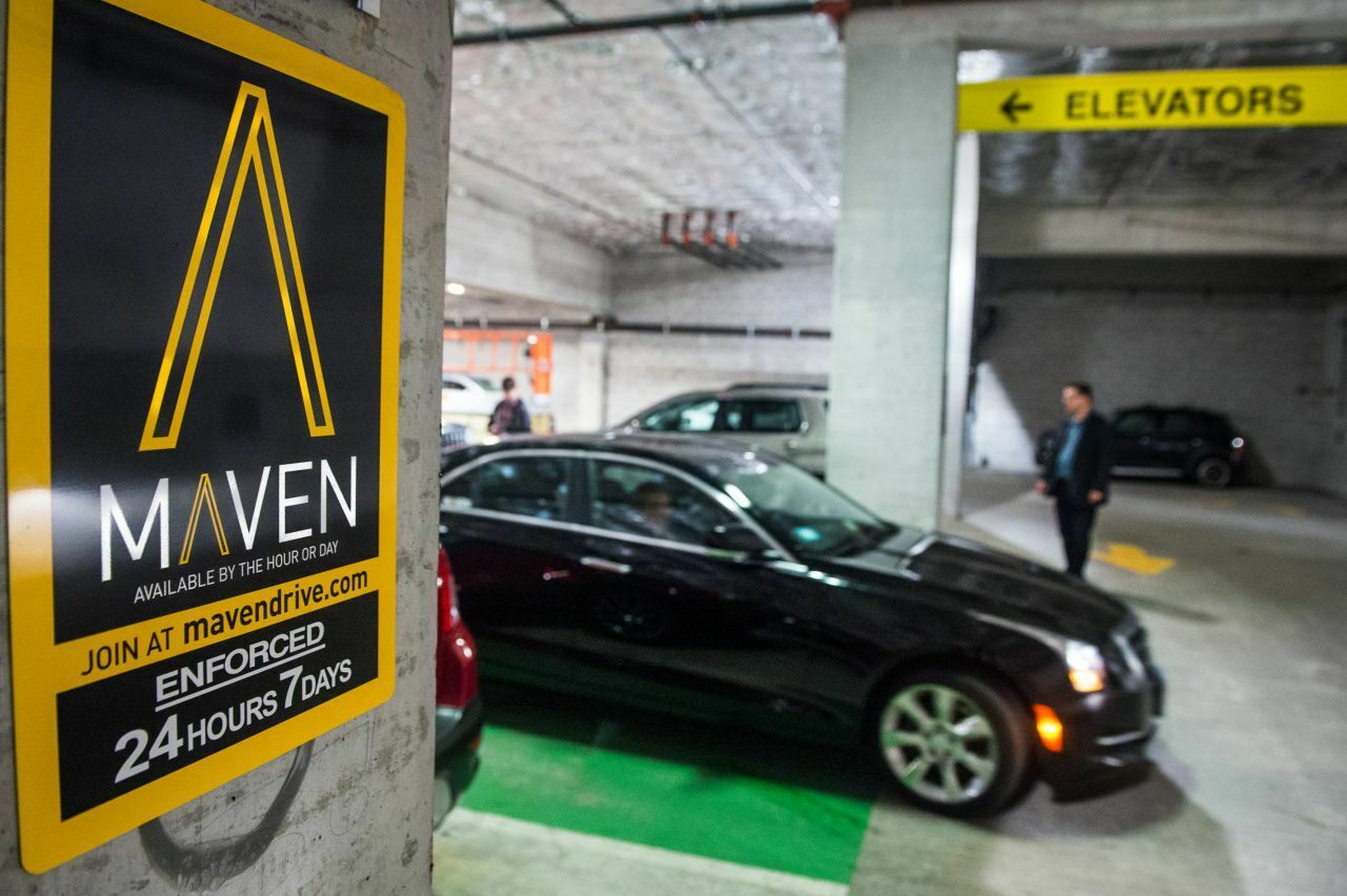 "Maven"-Station in einem Parkhaus in Chicago: Ab 2017 will Opel den Auto-Verleihdienst auch in Europa anbieten